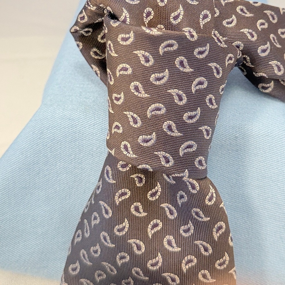 Hermes Vintage Brown and Cream Paisley 100% Silk Tie Pristine Circa 1990's